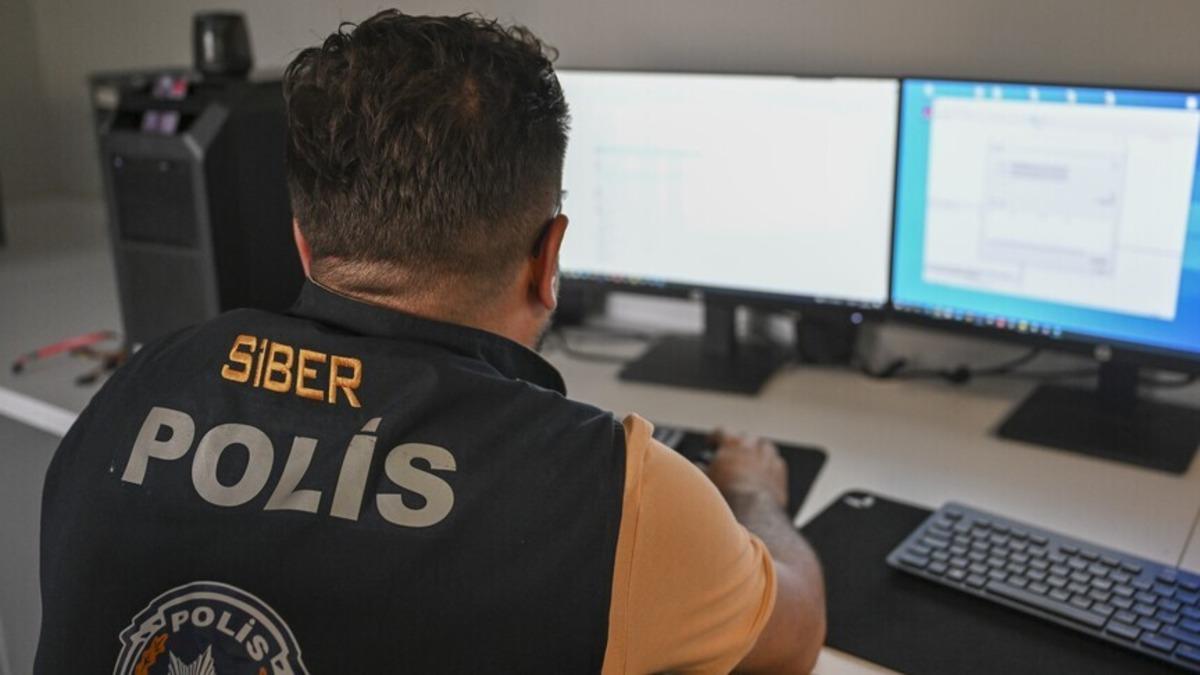 Rasim Ozan K&uuml;tahyalı ya 6 kuruluştan 35 milyon TL para yağmış 2