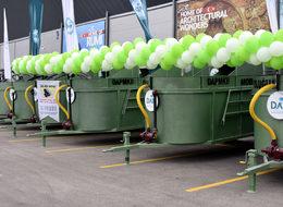 Van'da üretilen 'mobil koyun banyoluğu' çiftçilere dağıtıldı