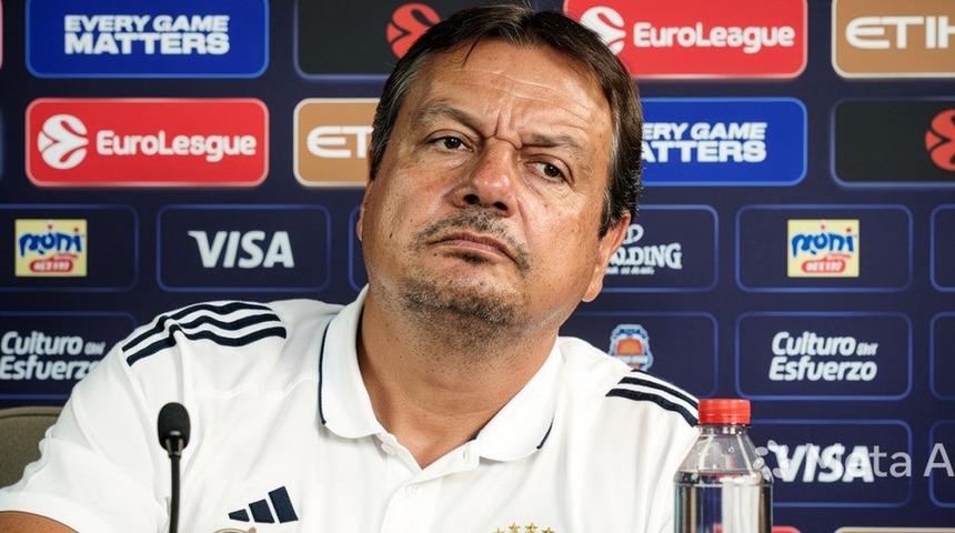Ergin Ataman'ı &ccedil;ıldırtan soru! Basın toplantısını terk etti...