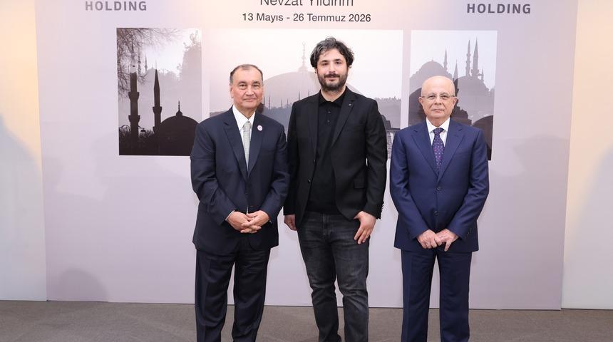 Yıldız Holding &ldquo;G&ouml;k Kubbe&rdquo; Sergisine ev sahipliği yapıyor