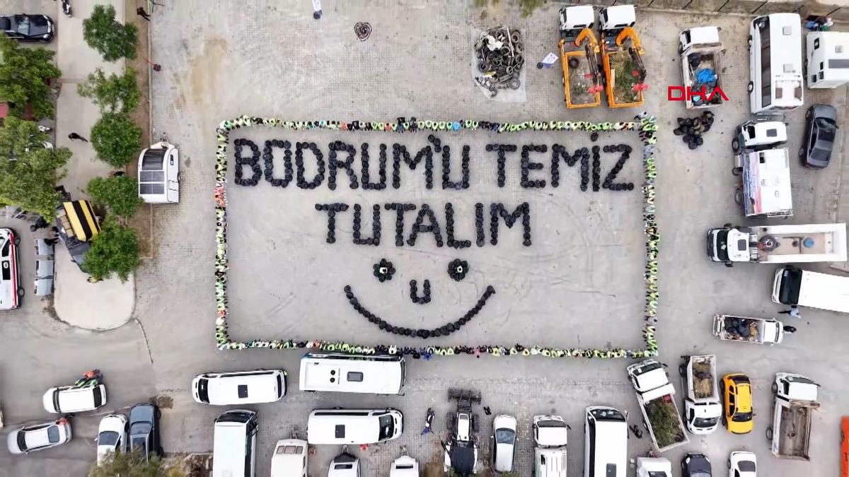 Bodrum da denizden 2 ton çöp çıktı! Adeta fışkırıyor 7