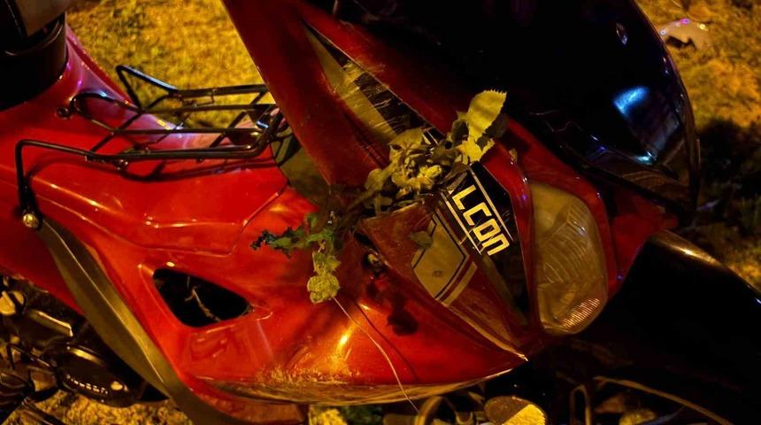 Antalya&rsquo;da kontrolden &ccedil;ıkan motosikletin s&uuml;r&uuml;c&uuml;s&uuml; hayatını kaybetti