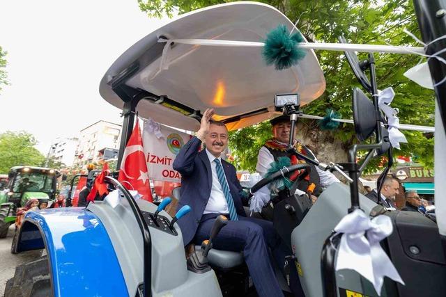 Kocaeli&rsquo;de d&uuml;nya &ccedil;ift&ccedil;iler g&uuml;n&uuml; coşkuyla kutlandı 2