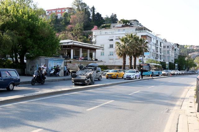 Bebek'te otomobil takla attı 