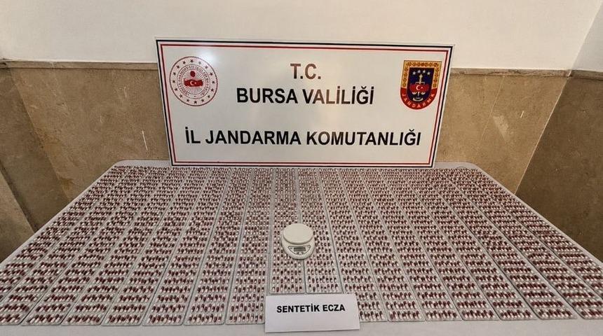 Bursa&rsquo;da zehir tacirlerine darbe: Binlerce sentetik hap ele ge&ccedil;irildi