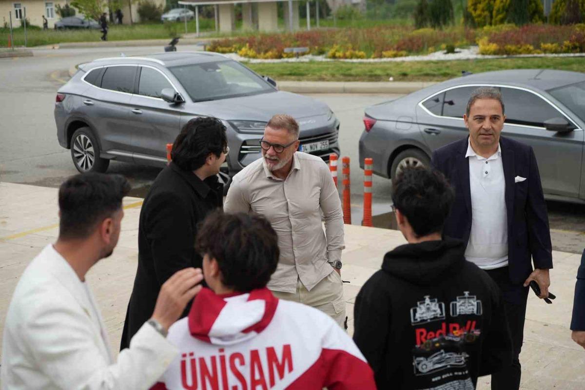Thorsten Fink: "Şimdiye kadar aldığımız en &ouml;nemli galibiyet Galatasaray ma&ccedil;ıydı" 2