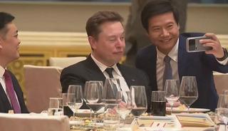 Zirve in 'troll' mod on! Elon Musk'ın hayranı sanıldı milyarder &ccedil;ıktı