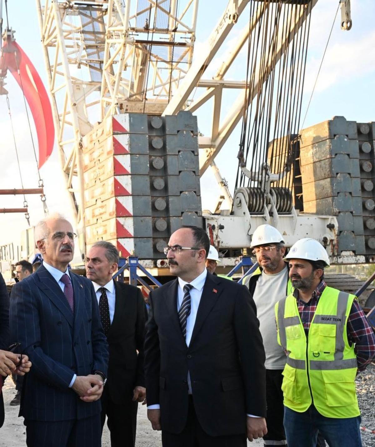 Etimesgut Havalimanı nda çalışmalar hızlandı! Bakan Uraloğlu: "Pisti 3 bin metreye uzatıyoruz" 3