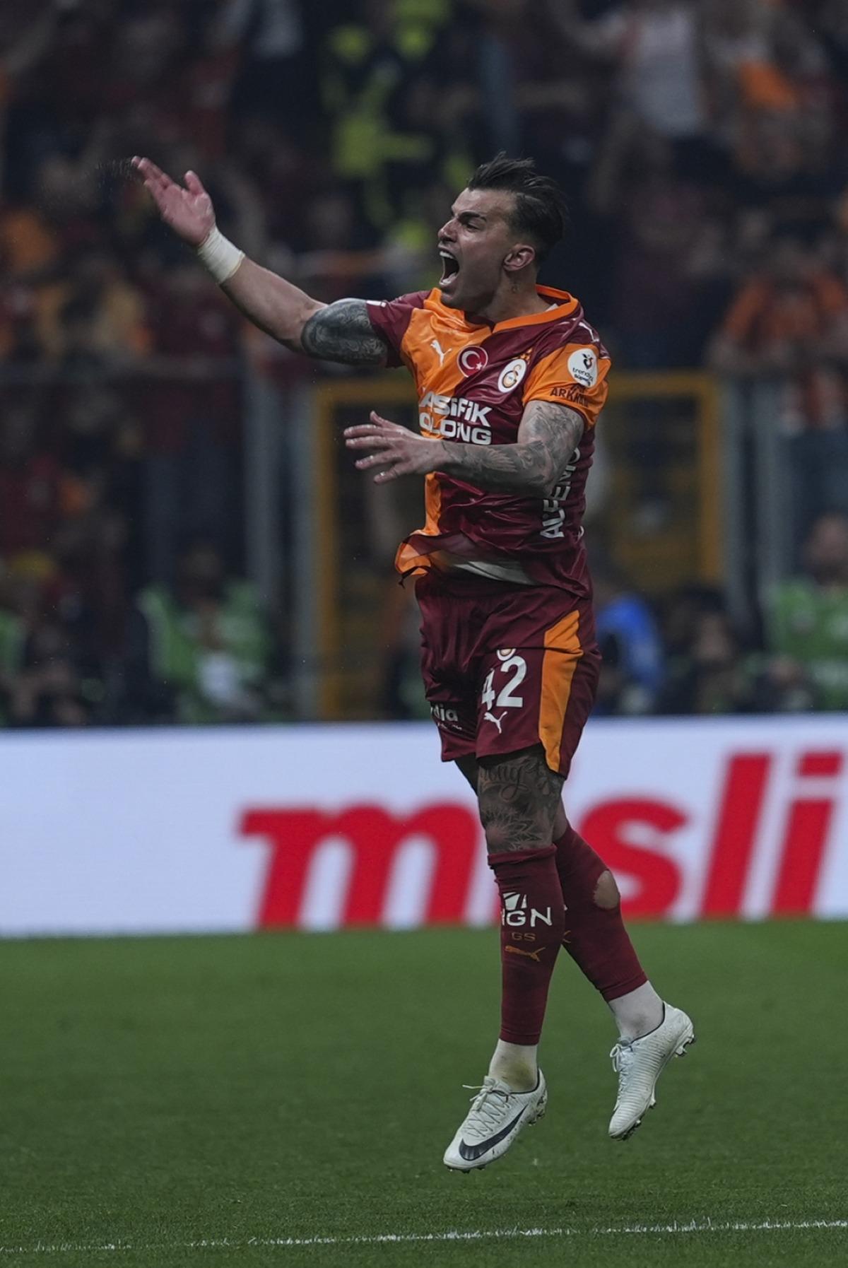Abdülkerim Bardakcı transfer ateşini yaktı! "Evlat, gel birlikte oynayalım" 3