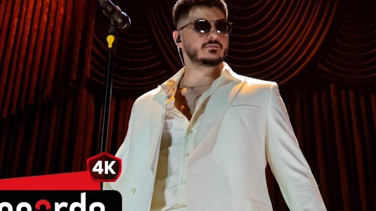 Sinan Ak&ccedil;ıl dan sonra Semicenk te Milli Takım a şarkı yazdı!  1