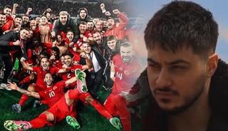 Sinan Ak&ccedil;ıl'dan sonra Semicenk'te Milli takıma şarkı yazdı! 