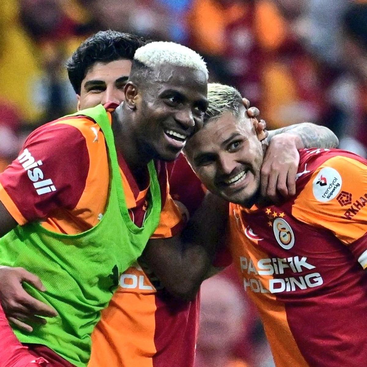 Osimhen Galatasaray aşkını yere göğe sığdıramadı! "Tanrı kaderime yazmış" 4