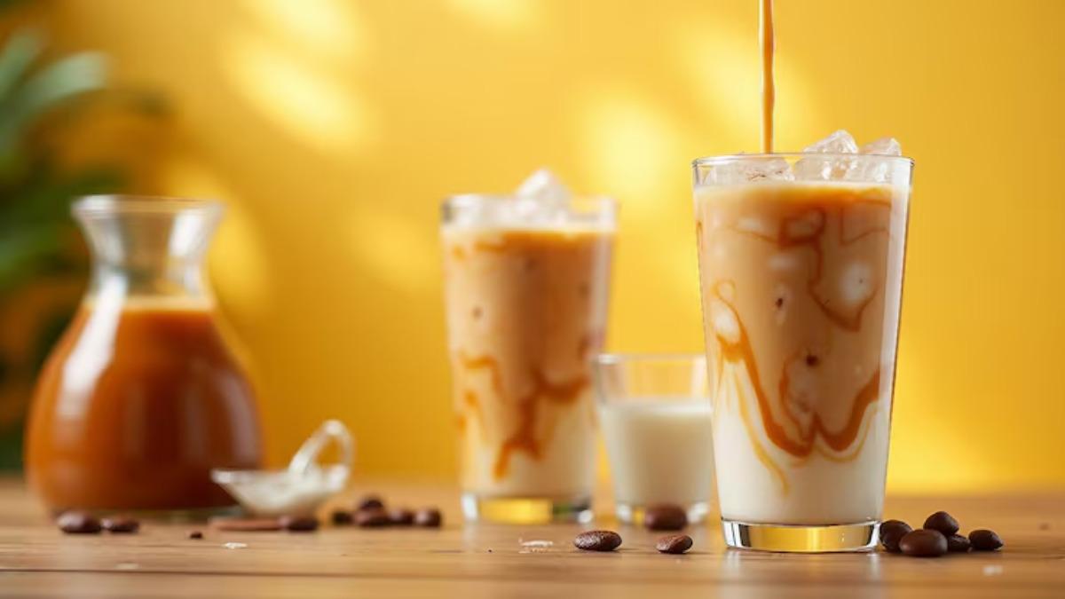 Yaz sıcağında i&ccedil;inizi ferahlatacak 10 efsane buzlu kahve tarifi 4