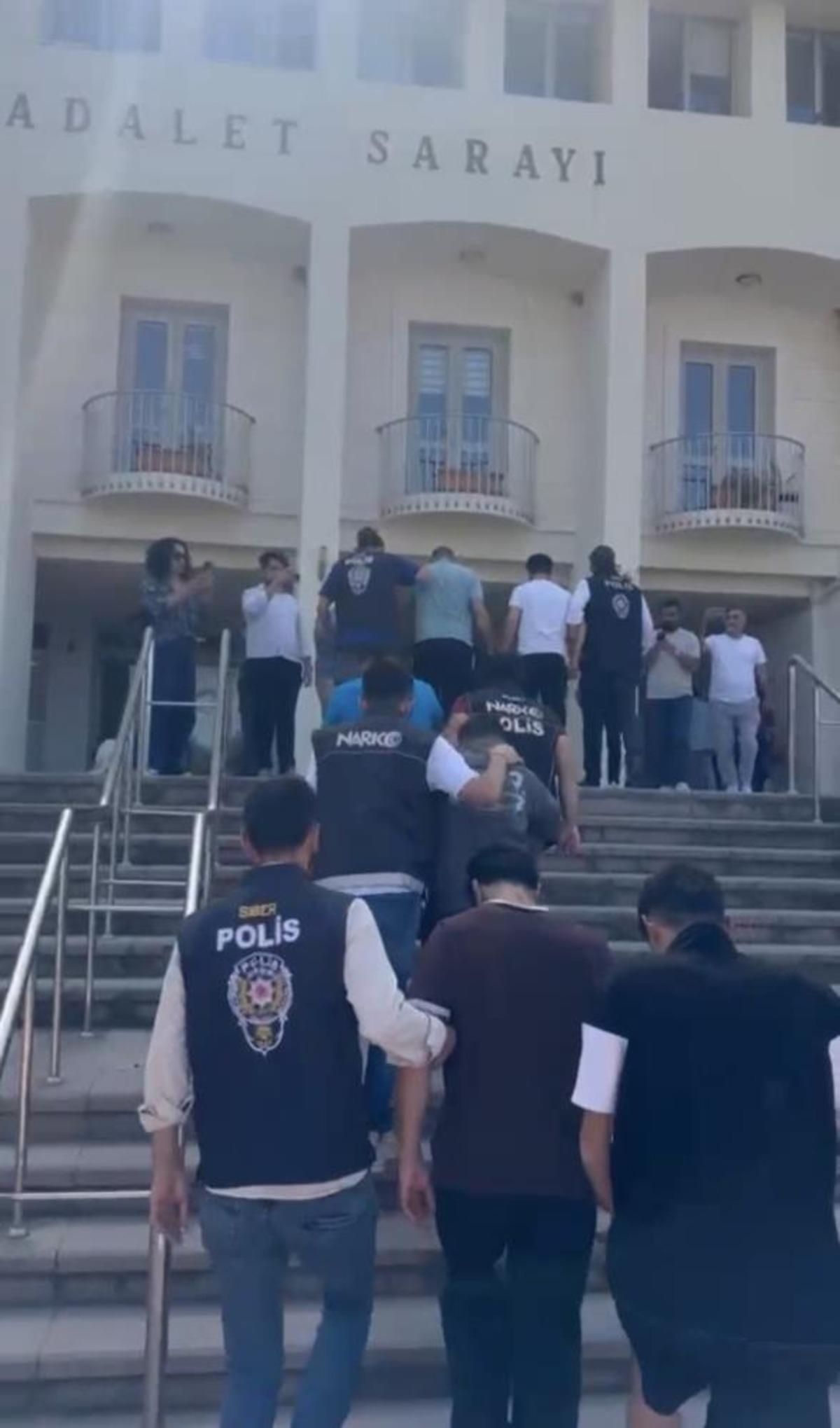 Çocuk istismarı görüntüleri satın aldığı iddiasıyla 2 şüpheli tutuklandı 3