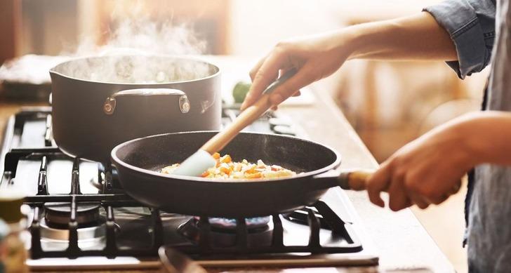 Peki, yemek yaparken ortama nasıl m&uuml;dahale ediyorsun?