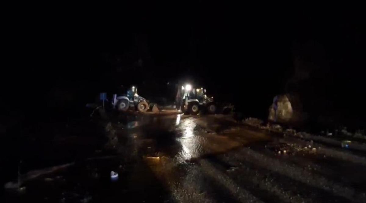 Yağışlar kenti esir aldı, Tunceli-Ovacık ve Tunceli-Erzincan yolları kapandı 1