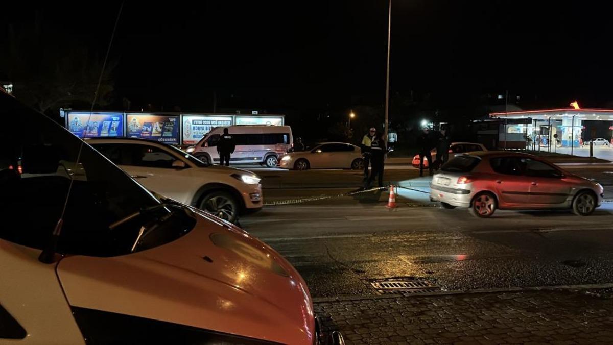 Otomobilin &ccedil;arptığı kadın hayatını kaybetti 1