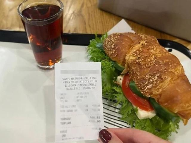 Gelen hesap dudak u&ccedil;uklattı: Bu fiş sosyal medyada g&uuml;ndem oldu!