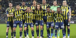 Fenerbah&ccedil;e'de ilk ayrılık kesinleşti! Yıldız isim &uuml;lkesine d&ouml;n&uuml;yor