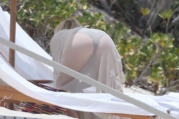 Jessica Simpson'ın tatil keyfi G3