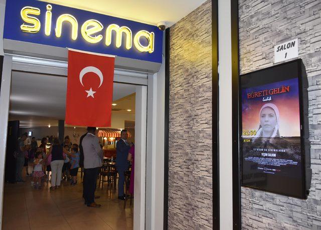 'Eğreti Gelin Ladik' filmi için Marmaris'te özel gösterim