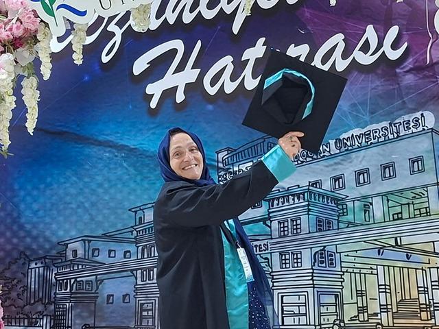 "Normal hayata d&ouml;nebilir miyim?" dedi, 64 yaşında kep attı