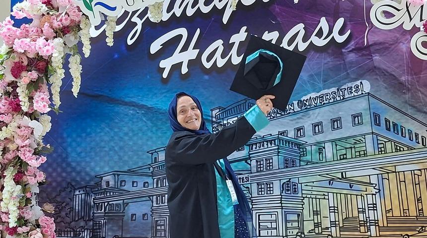 "Normal hayata d&ouml;nebilir miyim?" dedi, 64 yaşında kep attı