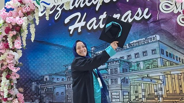 Normal hayata dönebilir miyim? dedi, 64 yaşında kep attı