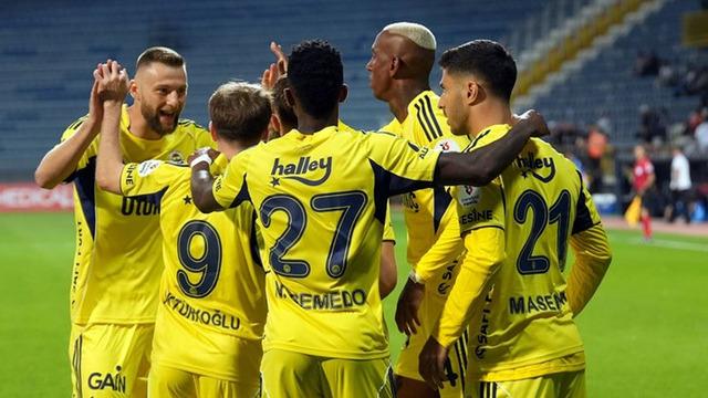 Fenerbahçe'de yeni yönetimi büyük kriz bekliyor