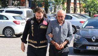 'Noterde fiyat artırdı' diye yeğenini 4 kurşunla &ouml;ld&uuml;rd&uuml;!