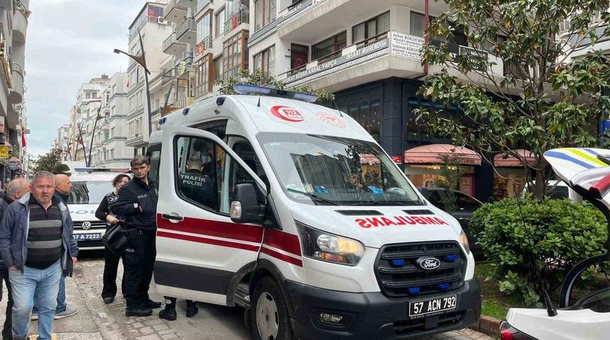 Sinop&rsquo;ta hafif ticari ara&ccedil; yayaya &ccedil;arptı