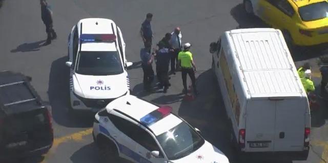 Beşiktaş&rsquo;ta ticari aracın &ccedil;arptığı polis ağır yaralandı 1