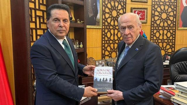 Ahmet Özer'den 'Bahçeli' yorumu: Rüyamda görsem inanmazdım