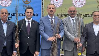 Çiftçilere fidan desteği