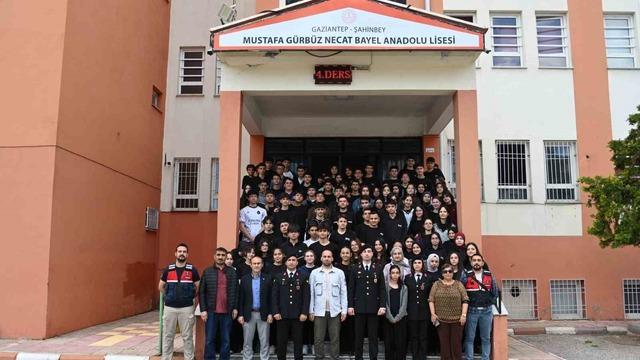 Gaziantep’te öğrencilere jandarma mesleği tanıtıldı