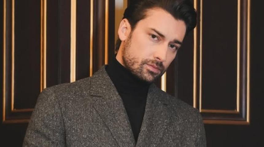 Teklif &uuml;st&uuml;ne teklif aldı! Alp Navruz kararını verdi