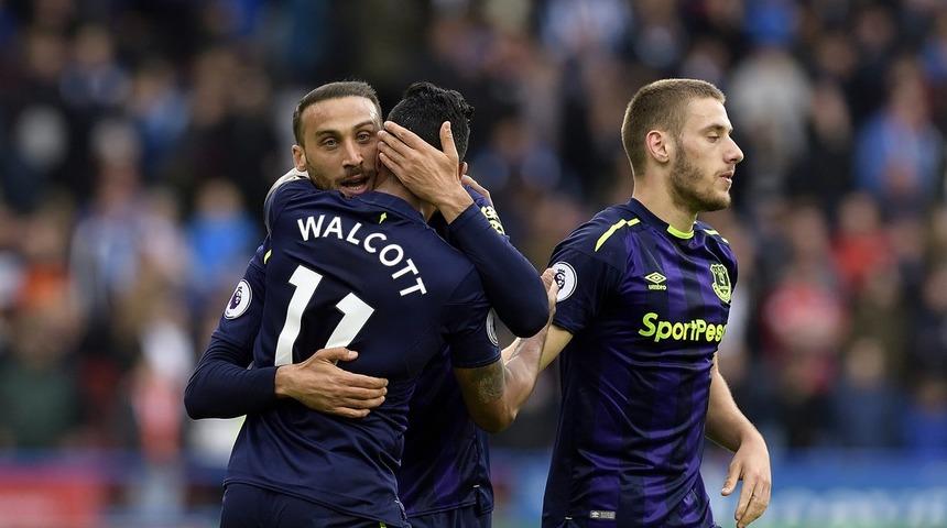 Cenk Tosun yine gol&uuml;n&uuml; attı