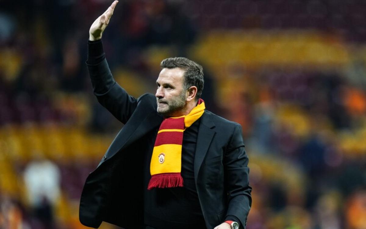CANLI : Galatasaray, şampiyonluk kupasını kaldırıyor! B&uuml;y&uuml;k coşku başladı 6