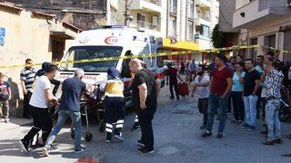 Manisa'da kanlı infaz! Sokak ortasında tartıştığı çifte kurşun yağdırdı!
