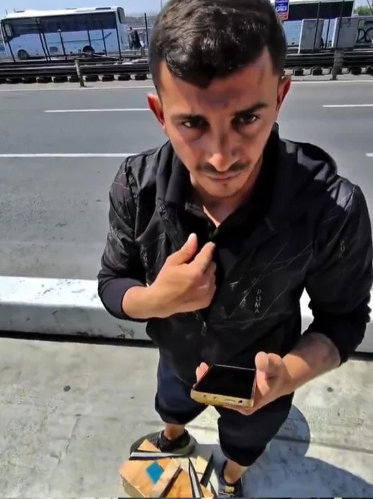 Galata Köprüsü ndeki rezillik karakolda bitti! 2