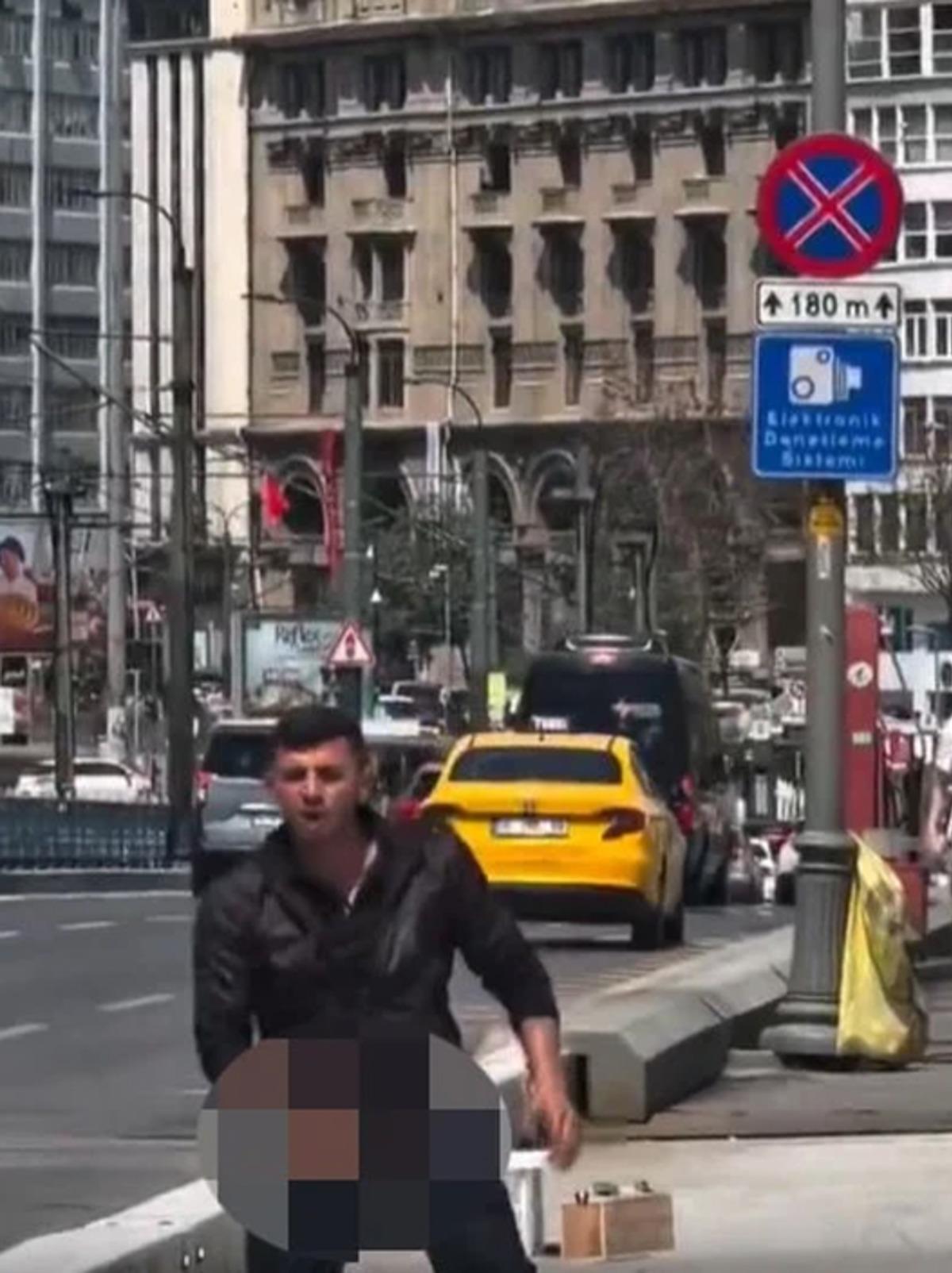Galata Köprüsü ndeki rezillik karakolda bitti! 3