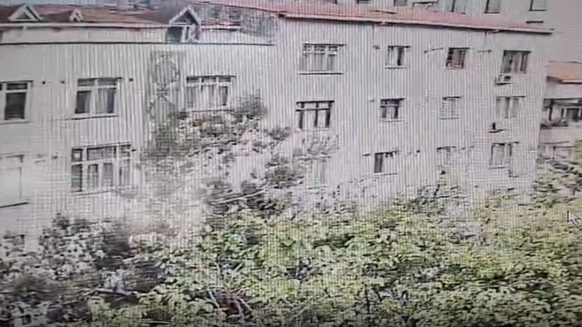 N&ouml;roloji doktoru sevgilisinin evinin terasından kendini attı! O anlar kameraya yansıdı 2