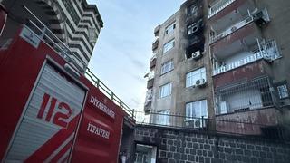 Diyarbakır’da ev yangını: İtfaiye eri yaralandı, 2 kişi dumandan etkilendi