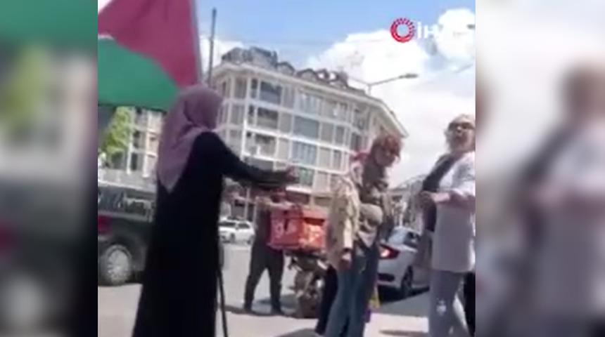 &Uuml;sk&uuml;dar'da fast-food zinciri protestosunda gerginlik 