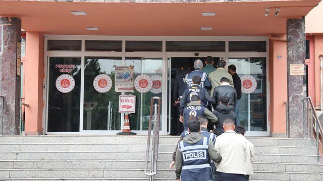 Karabük merkezli 8 ilde siber dolandırıcılık operasyonu! 27 gözaltı