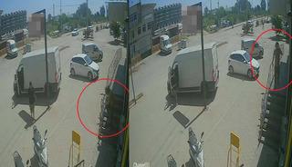 Yabancı uyruklu şahıs kedinin &uuml;zerine bastı, k&ouml;peği tekmeledi
