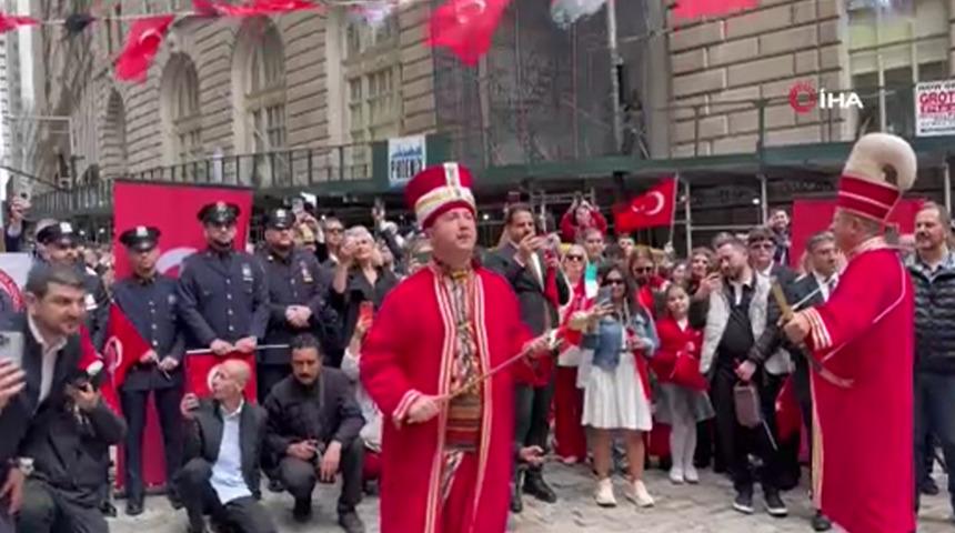 New York&rsquo;ta mehter g&ouml;sterisine b&uuml;y&uuml;k ilgi