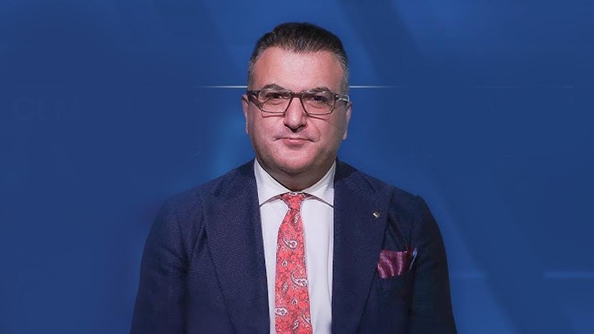 Cem Küçük'ten Rasim Ozan Kütahyalı için olay iddia