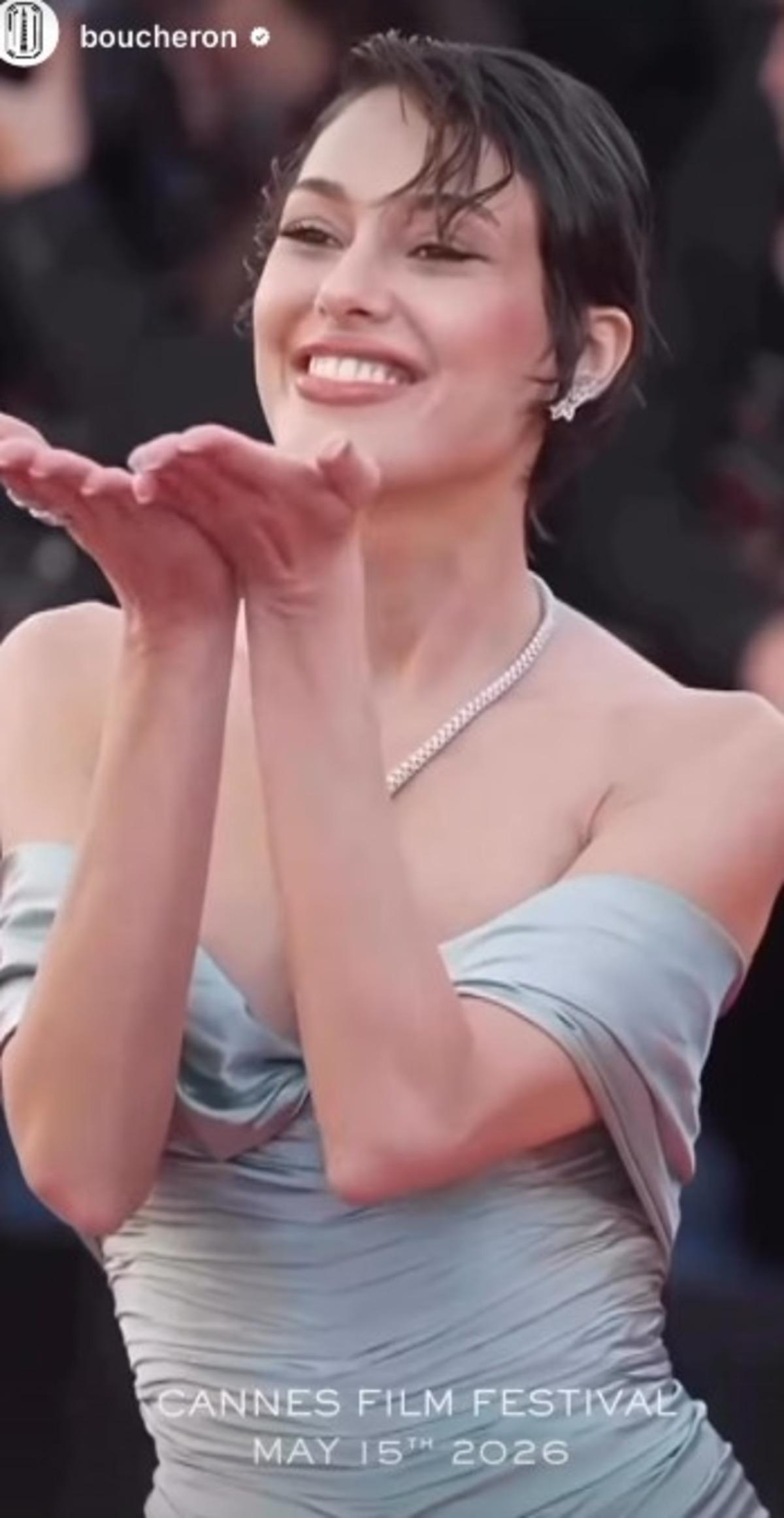 Dilan Çiçek Deniz Cannes ı salladı! Yeni imajını g&ouml;ren şaştı kaldı  3