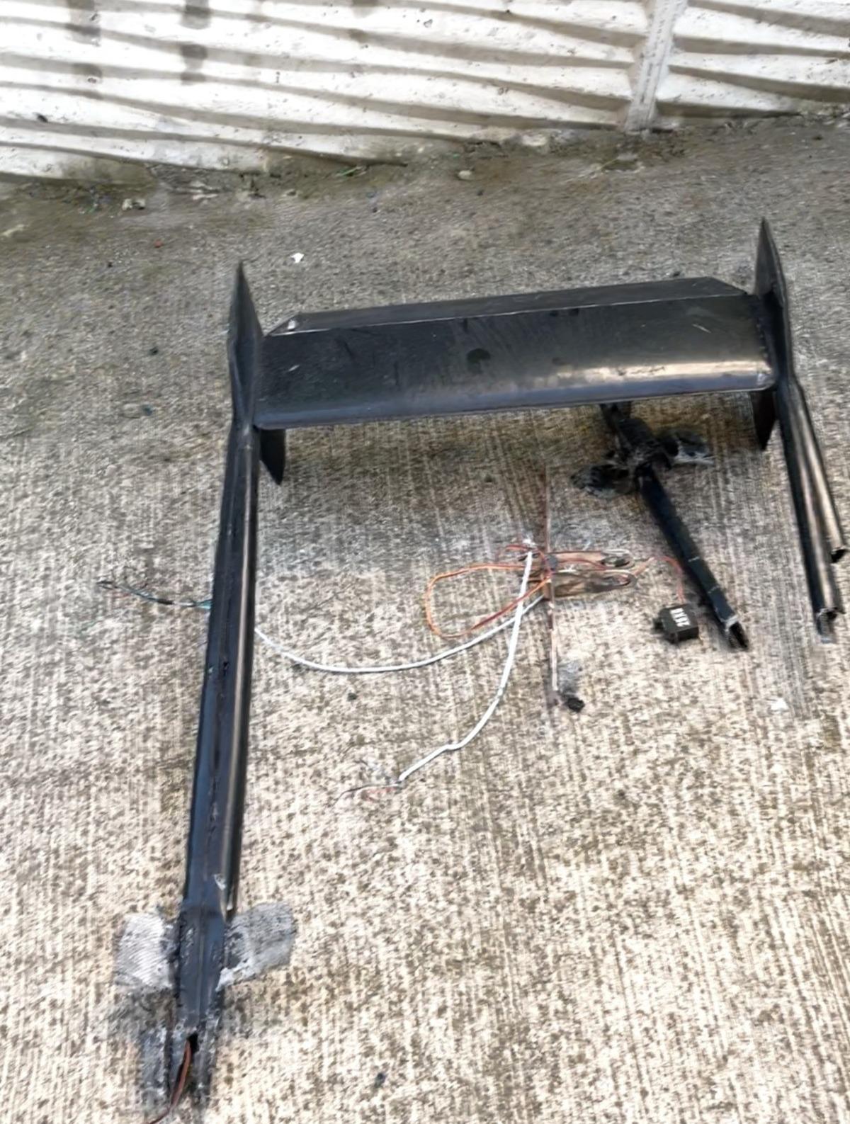 Samsun da İHA paniği! 3 evde hasar oluştu: İşte ilk g&ouml;r&uuml;nt&uuml;ler 1